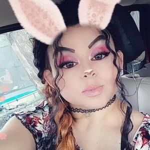 Meet your Posher, Maricela